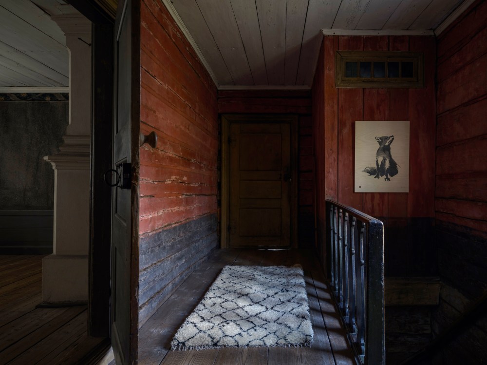 Teemu_Jarvi_Illustrations_RedFox_ArtPrint_wood_PhotoUntoRautio1